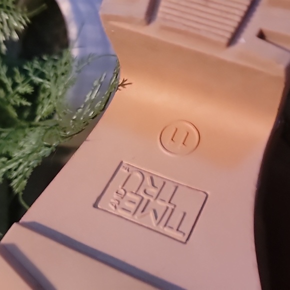 🎯Time & Tru | Faux Leather Platform Clogs - Picture 5 of 12